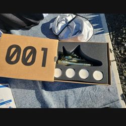 Gold Yeezy candle holder - $15