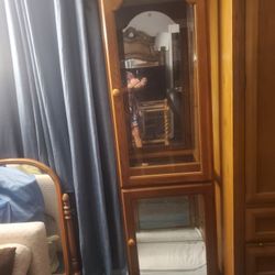 Curio cabinet