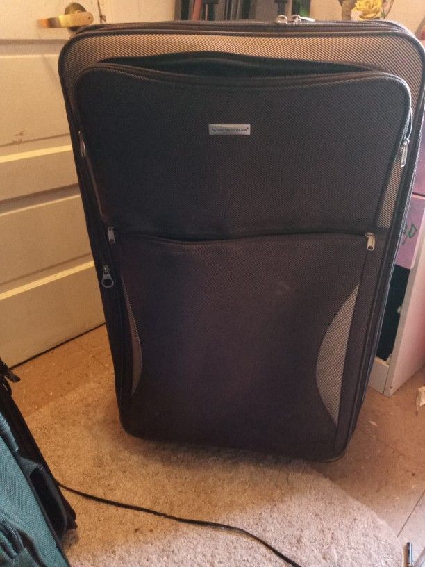 Active traveler Suitcase