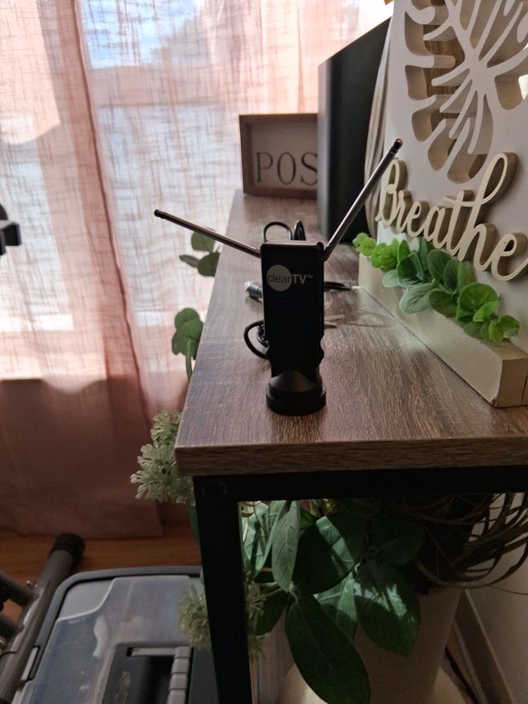 Clear TV Antenna 