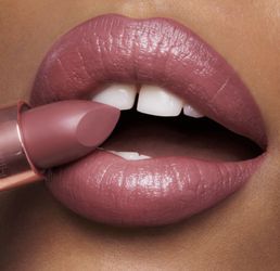 New! Charlotte Tilbury💕💄”90s PINK”💄💕 K.I.S.S.I.N.G Satin Shine Lipstick