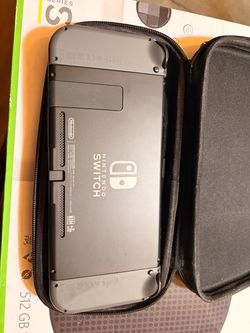 Nintendo Switch Console with Carrying Case/ controller