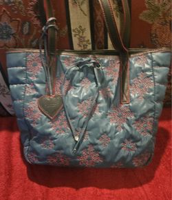 PRINCESS VERA WANG SOFTTEAL QUILTED VINYL W/PINK EMBRODERY FLOWERS TOTE BAG 14"X12"X5" IN GOOD COND