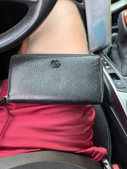 Gucci GG Marmont Black Leather Zip Around Wallet