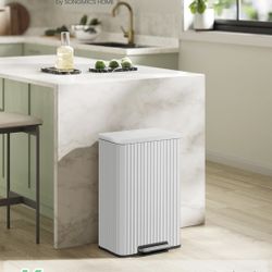  Gallon (50 L) Garbage Can for Kitchen, with Lid, Pedal, and Removable Inner Bucket, Soft Close, Stainless Steel, 15 Trash Bags (Code K) Included, Clo