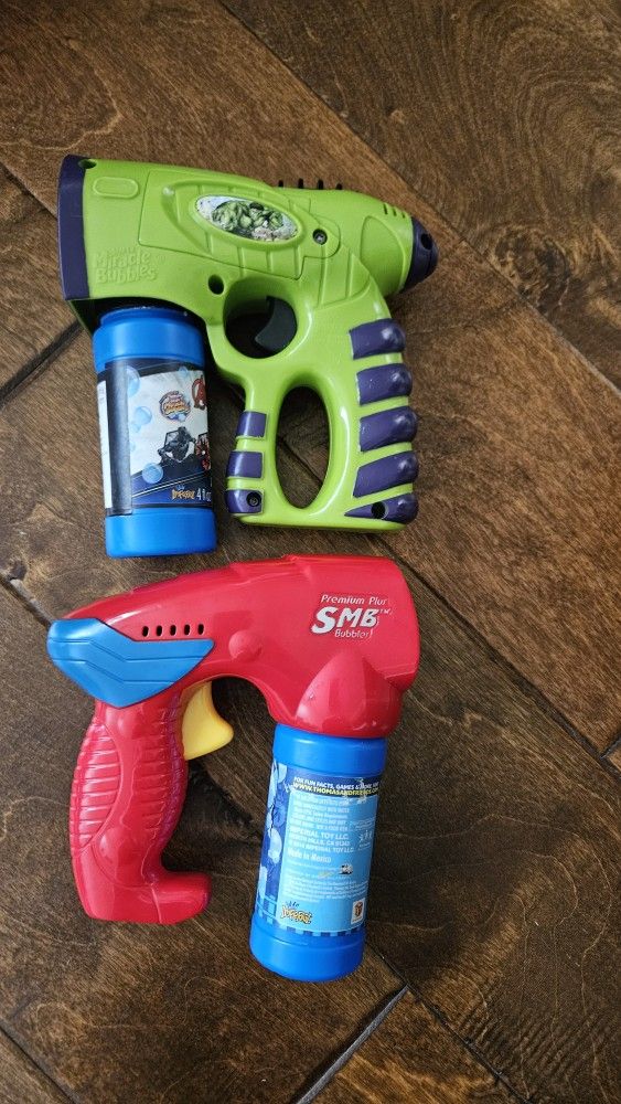 Bubbles 🫧 Guns 🔫 $5 Each
