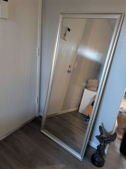 ✨ Tall Full-Length Mirror – Great Condition ✨