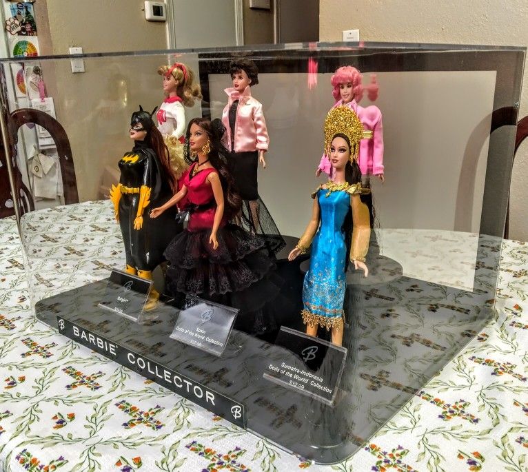 Super Rare Barbie Store Display