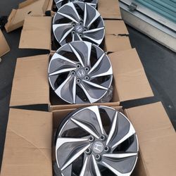 17" Rims Honda Insight Like NEW Zero Scratches Zero Dents Zero Curb Rash 
