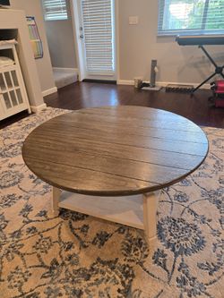 Round coffee table