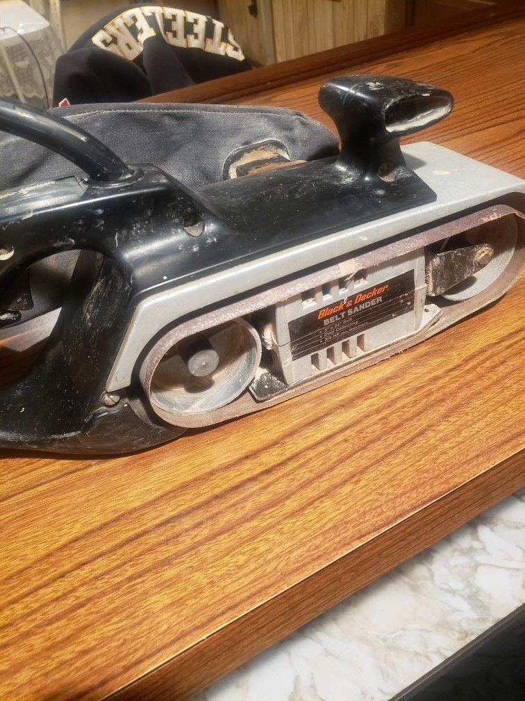 Black And Decker Belt Sander for Sale in Huntington, NY - OfferUp