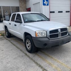 2007 Dodge Dakota 