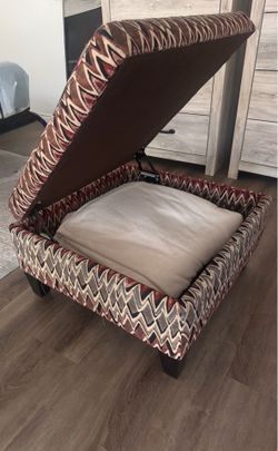 Chevron pattern storage Ottoman