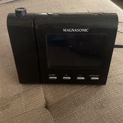 Magnasonic Clock/projecter