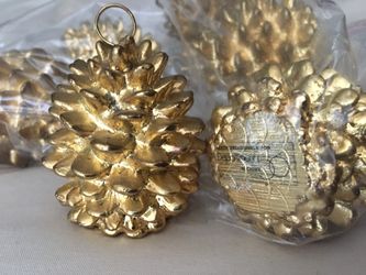 Department 56 weighted golden pinecones set of six place card settings name