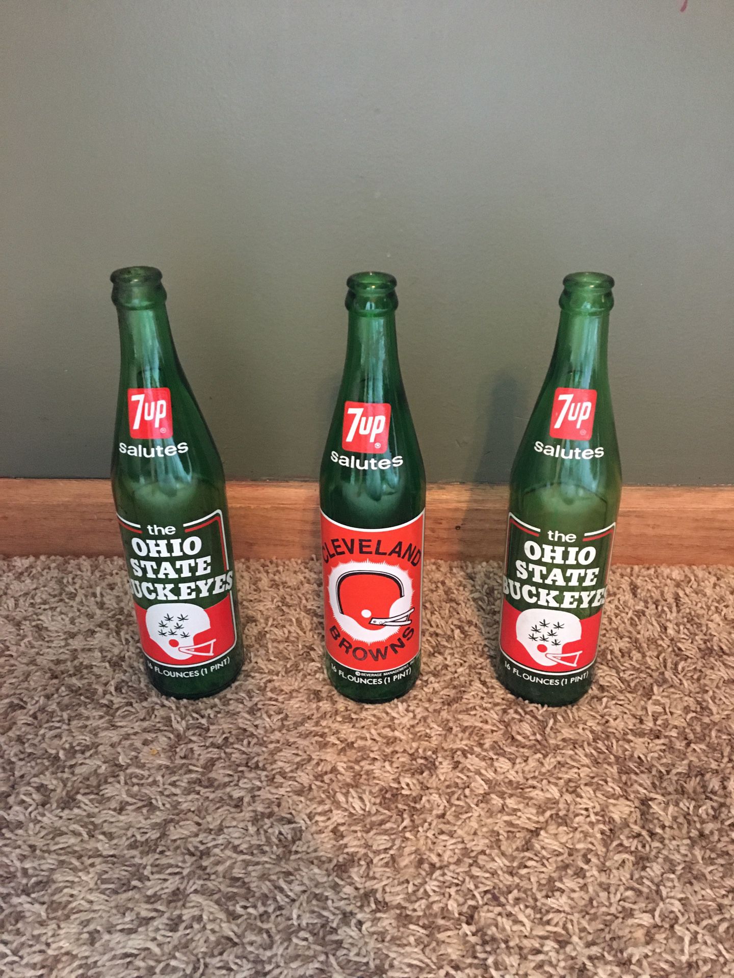 Ohio State Buckeyes Cleveland Browns 1973 Bottles - Parma Hts 