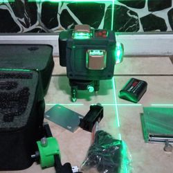 3D 12 Line Green Laser Level Auto Self-Leveling 360° Rotary Cross Measurement new.  nuevo láser para construcción tile o carpinteria o mas trabaja com