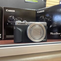 Canon Powershot G7X Mark III silver.  Limited time offer