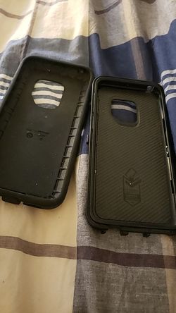 Samsung s9 otter box phone case. $10. Pickup only
