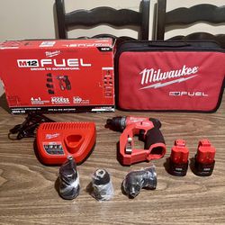Milwaukee M12 Fuel Installation Drill Driver Kit 