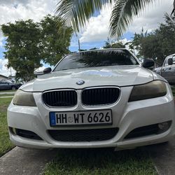 2010 BMW 3-Series Sedan