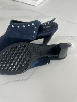 Women’s Shoes