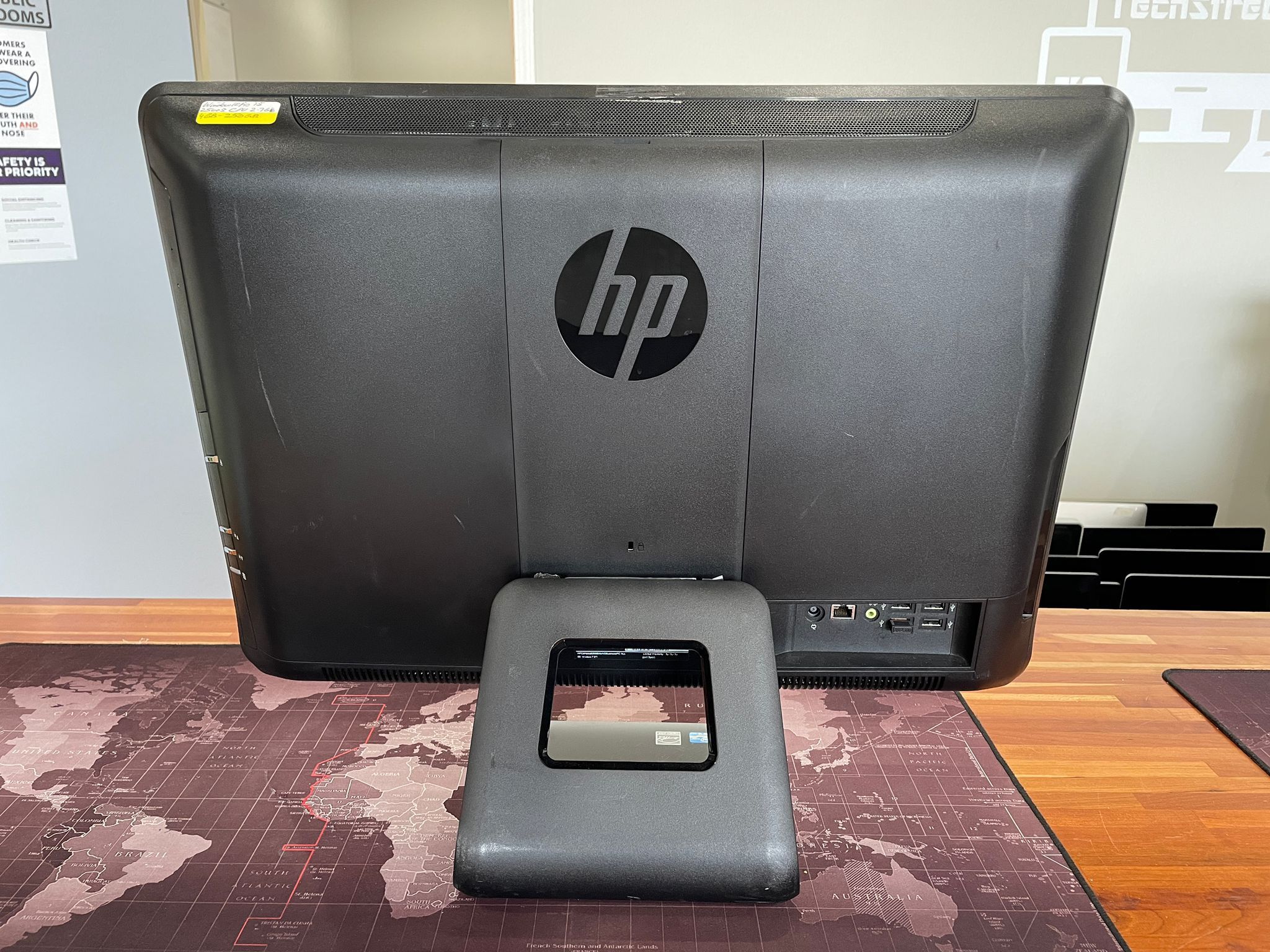 HP COMPAQ 8200 Elite ALL IN ONE CORE I5 4GB 240GB HDD WINDOWS 10 
