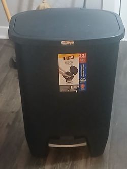 Trash can