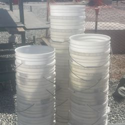 25  5 Gallon Buckets 
