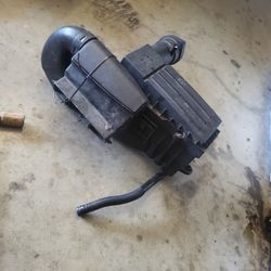 Volkswagon Jetta Cold Air Intake Assembly. Oem