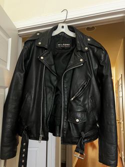 Leather motorcycle jacket size large like new