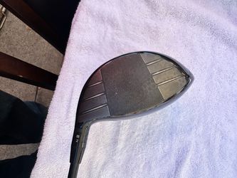 Titleist TSR2 Driver Black Right Handed.