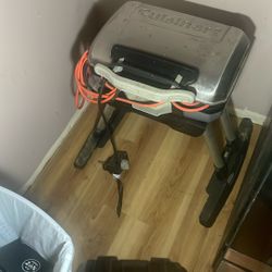 Electric Grill Never Used 