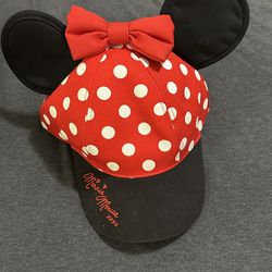 Minnie mouse hat