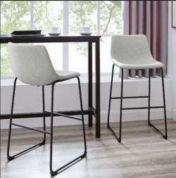 Bar Stools 2 included