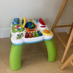 Leapfrog Little Office Learning Table 