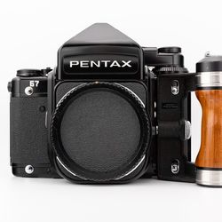 Pentax 67 Medium Format Body — TTL Metered Prism + Maxwell Brilliant Matte Screen + Wooden Grip | Fully Functional