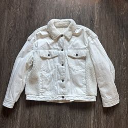🤍 Women’s White Denim Sherpa Jacket
