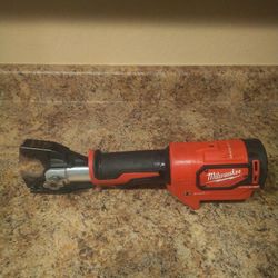 Milwaukee Cable Cutter M18