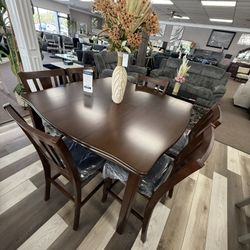 7 Pc Dining Table 