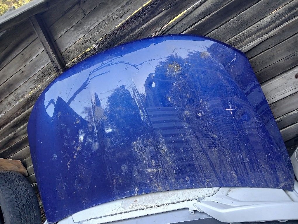 Hood Chrysler Pacifica 2018