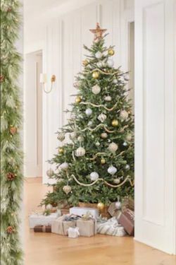 Holiday Living 7.5-ft Hayden pine Pre-lit Christmas tree