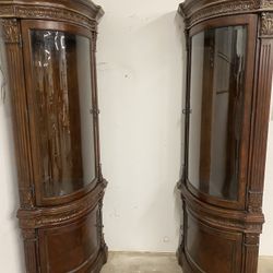 Corner China Cabinets