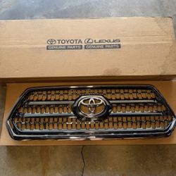 2017 Toyota Tacoma Grille BRAND NEW $120