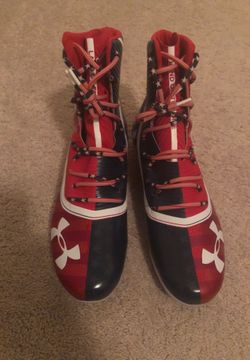 Under armour size 14 highlights cleats football USA