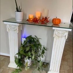 Console Table w/glass shelves