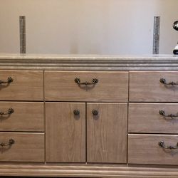 Dresser With Mirror And Nightstand