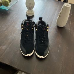 Jordan 12 Reverse Taxis 