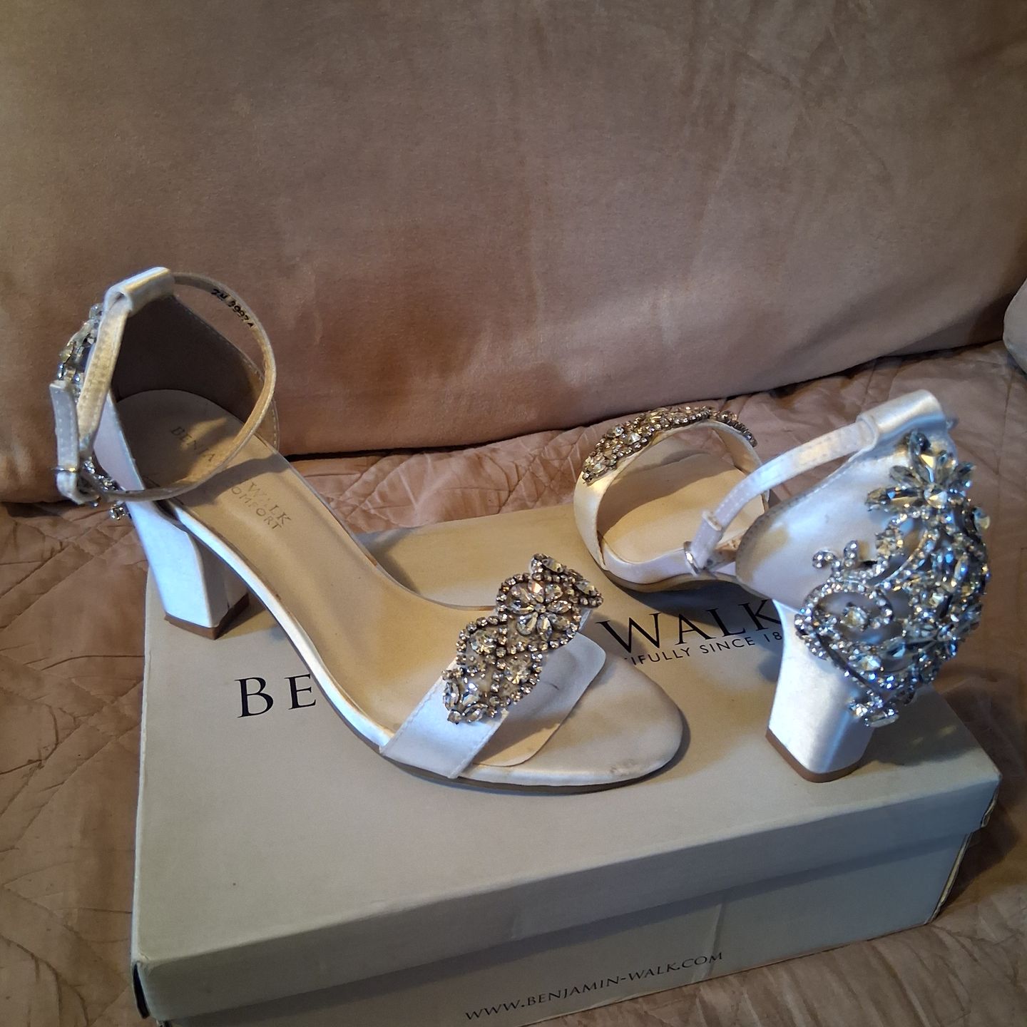 White Satin Ankle Strap w/ Bling 2.5" High Heels Size7