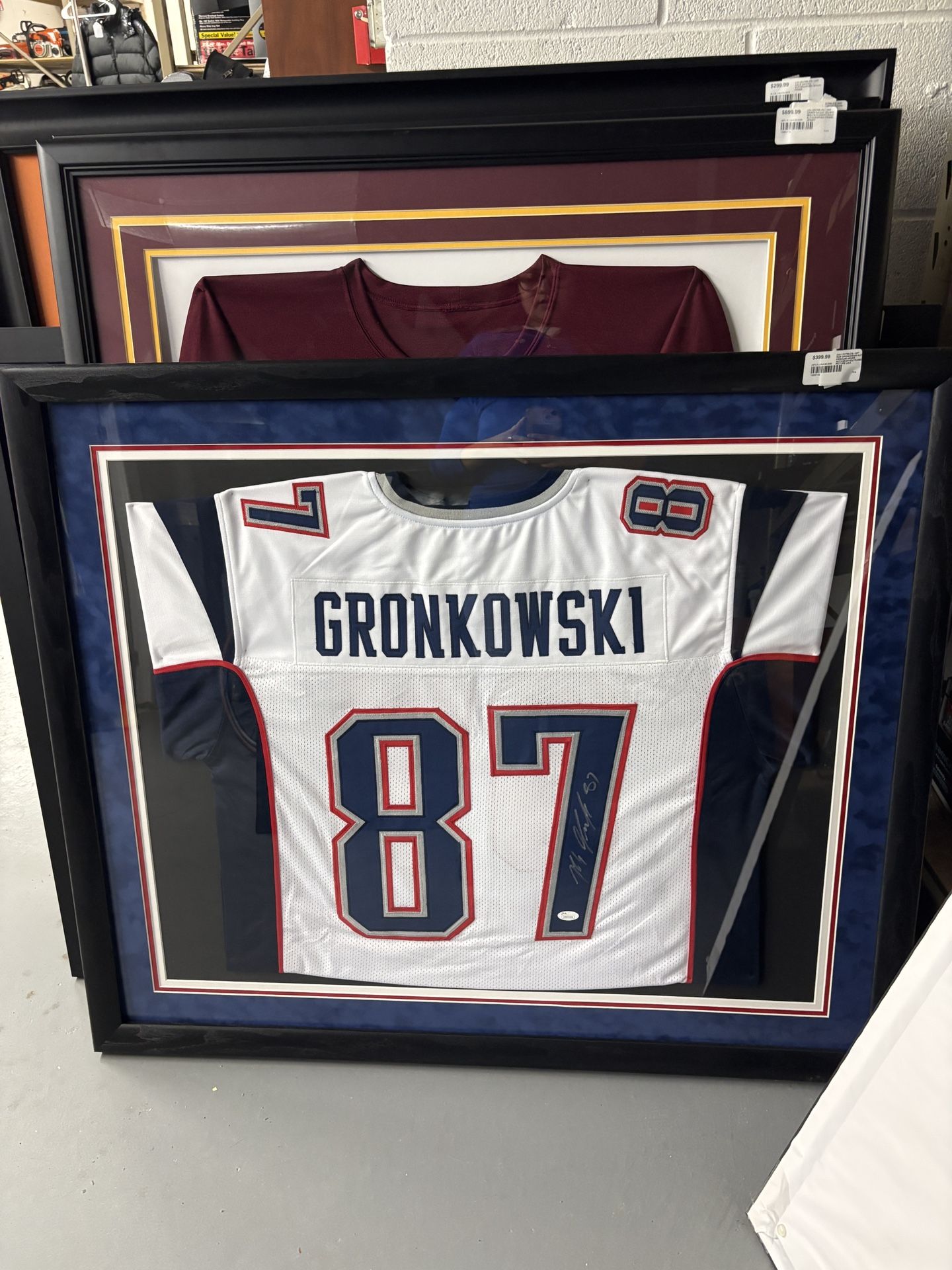 Rob Gronkowski signed Patriots Jersey
